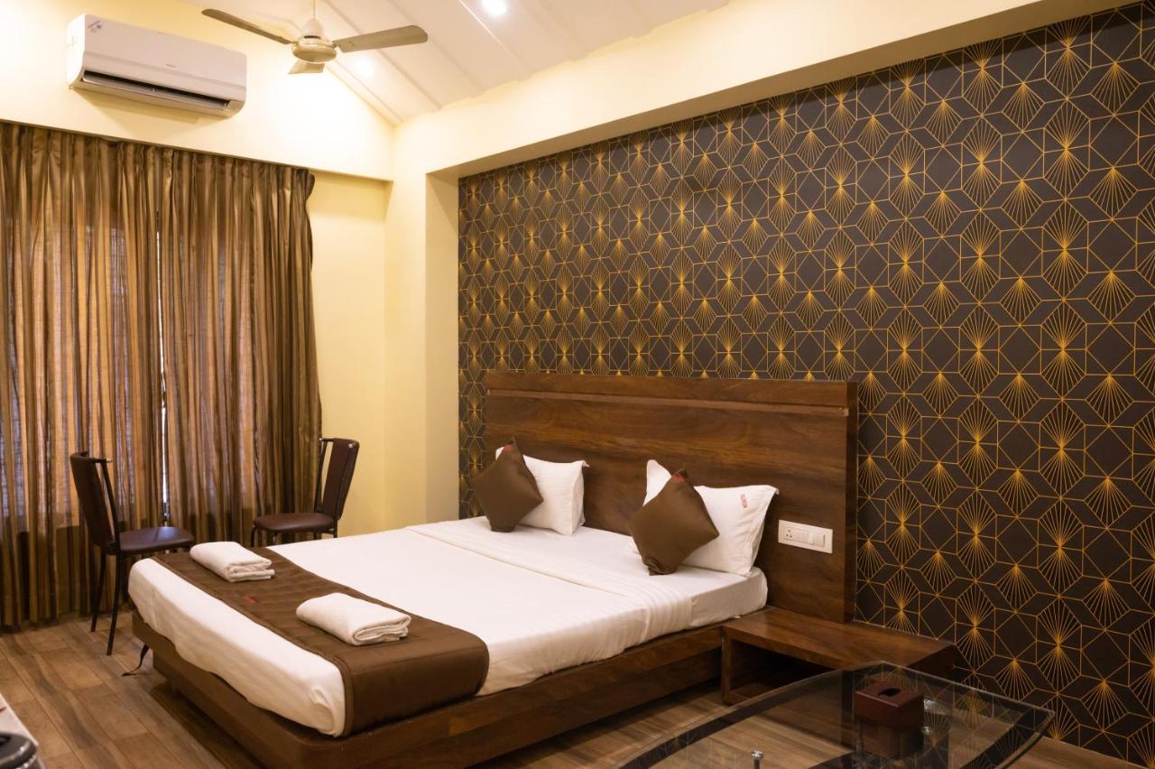 Hotel Vijaya Hill View Residency Navi Mumbai Exterior foto
