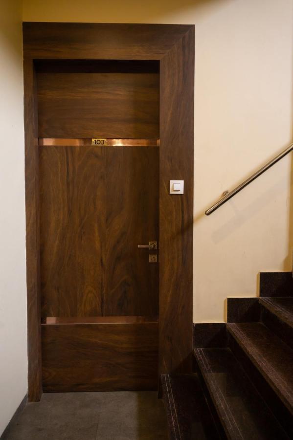 Hotel Vijaya Hill View Residency Navi Mumbai Exterior foto